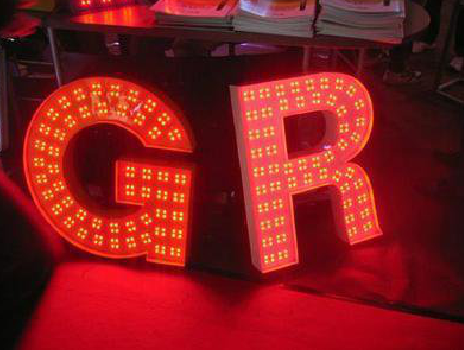 蒙城LED发光字常见的安装误区。